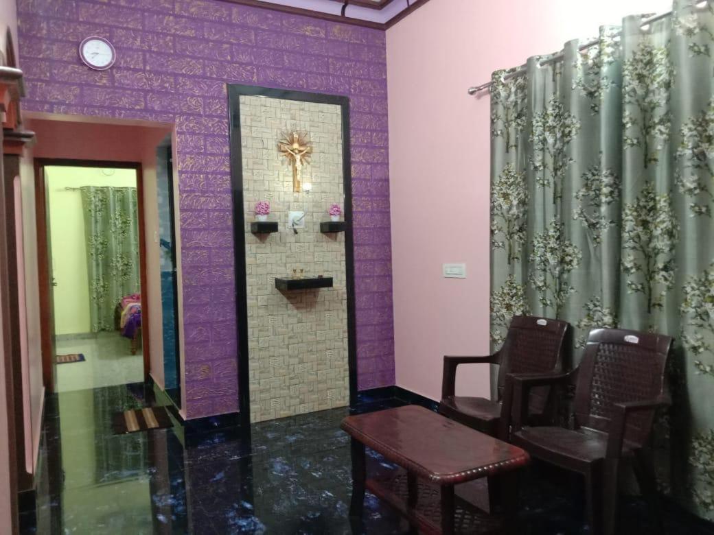 Vian Homestay Honāvar Oda fotoğraf